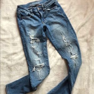 American Eagle Light Wash Ripped Jeans